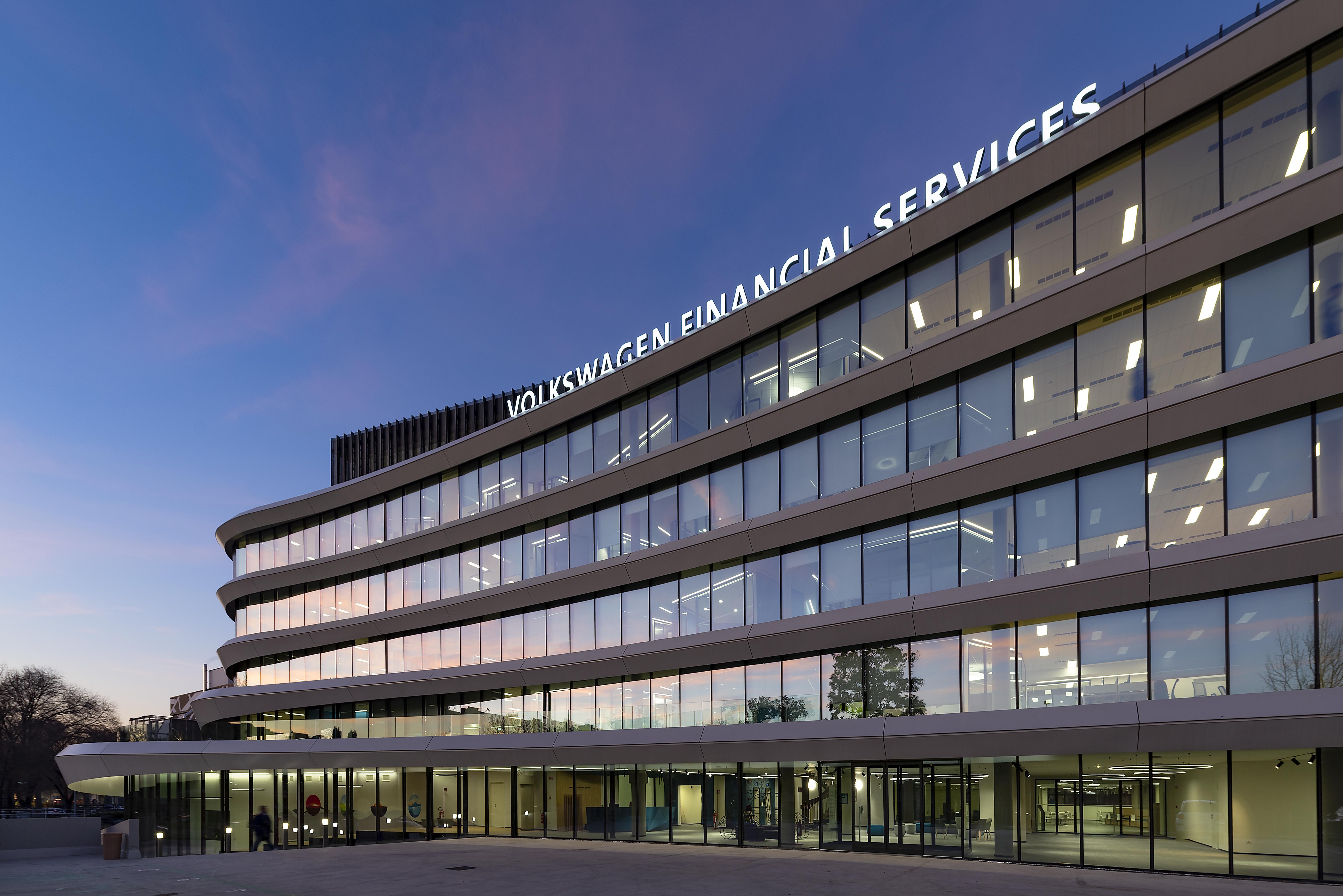 Arcadia Center Volkswagen Leasing E Volkswagen Bank Headquarter Bim Portale